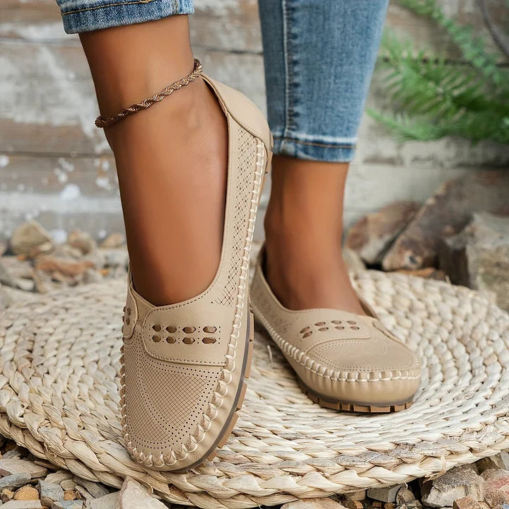 Women's slip-on loafers in beige, front view