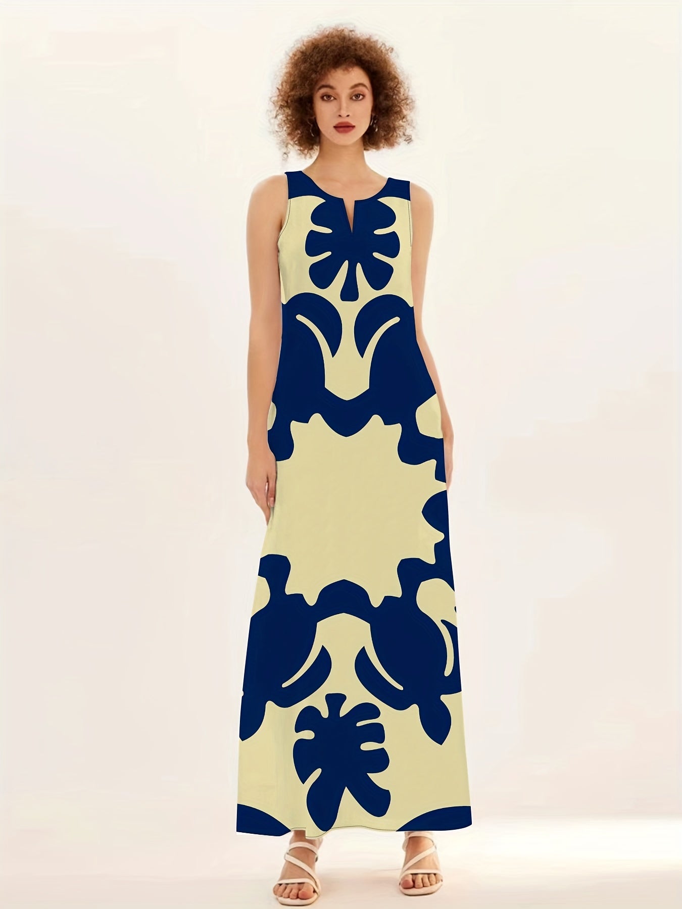 Bohemian V-neck sleeveless swing maxi dress with pockets | Alba Muse