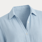 Women's classic button-up shirt, button front detail