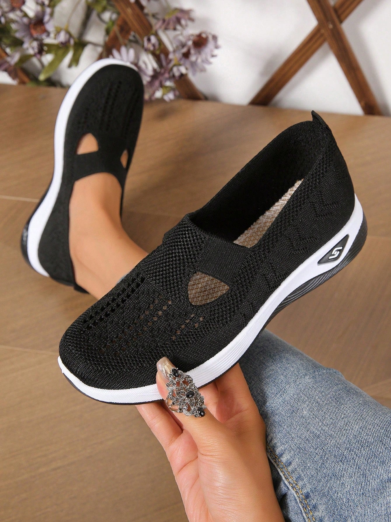 Orthopaedic Mesh Cushioned Slip-On Summer Shoes