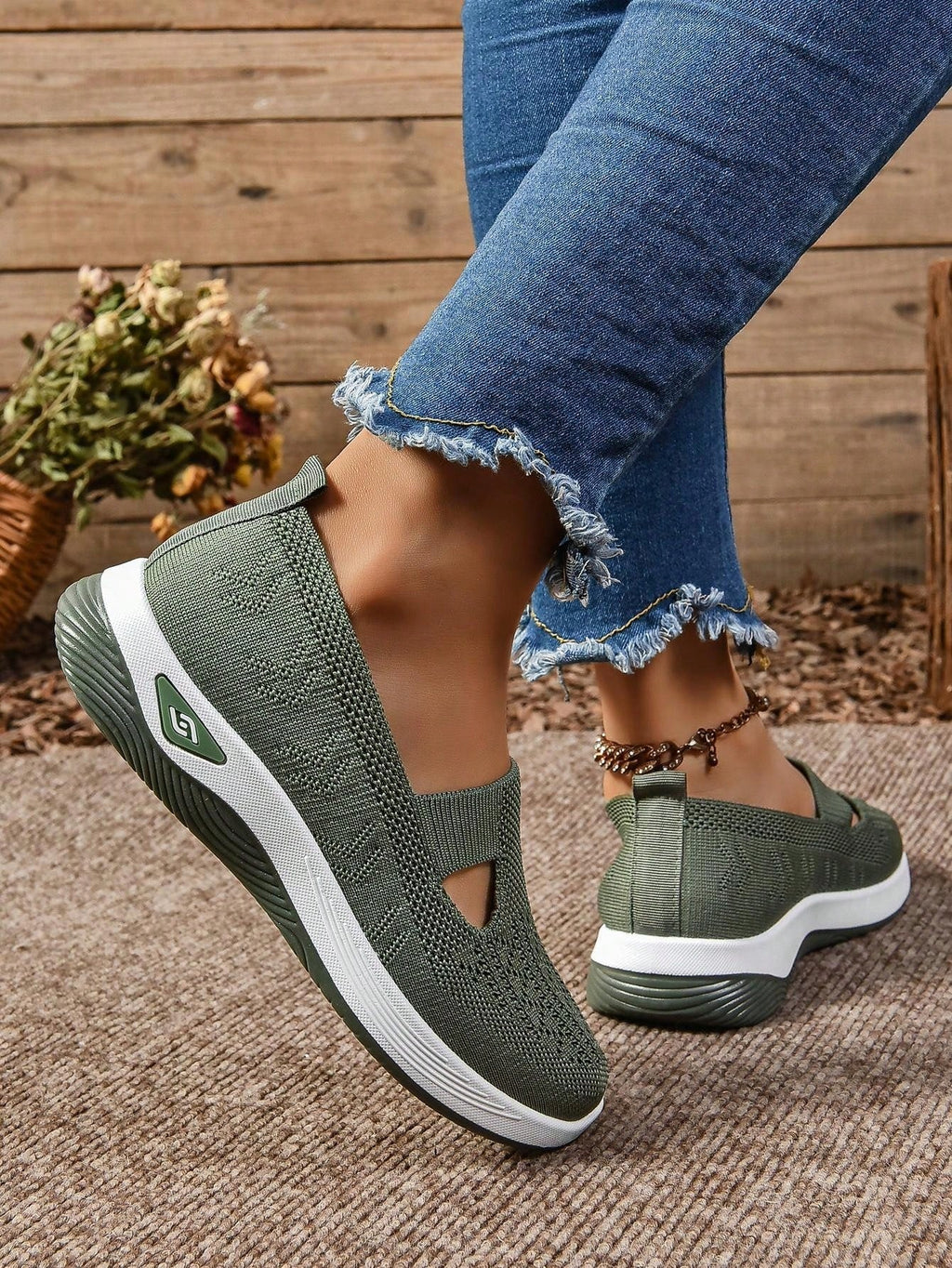 Orthopaedic mesh summer shoes in green, styled everyday look