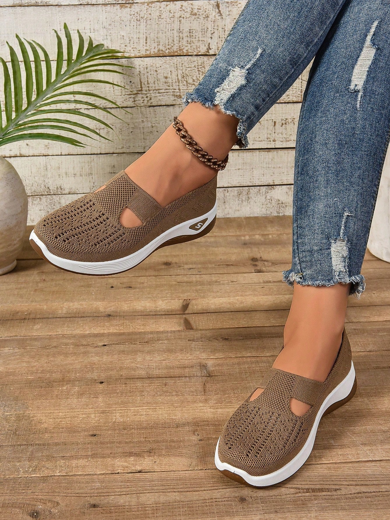 Orthopaedic Mesh Cushioned Slip-On Summer Shoes