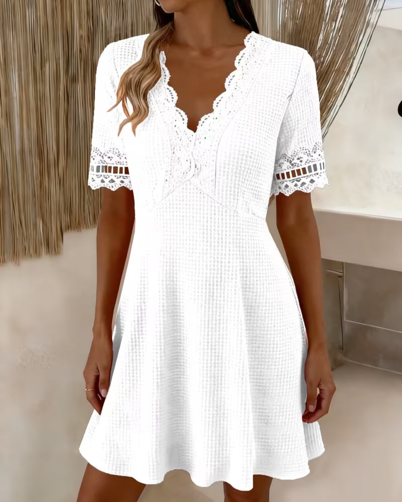 White V-Neck Lace Patchwork Waffle Midi Dress