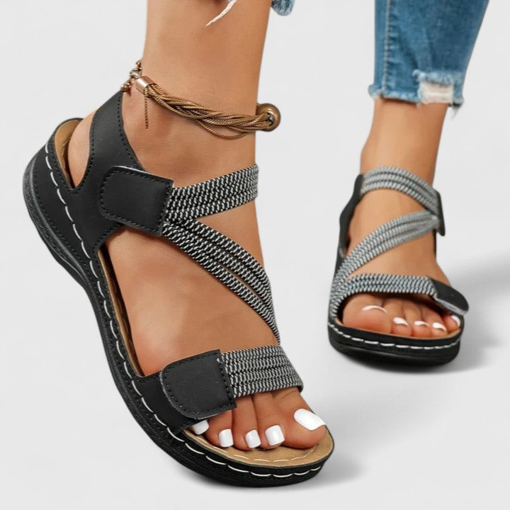 Lynn sandals ergonomic sole | Alba Muse
