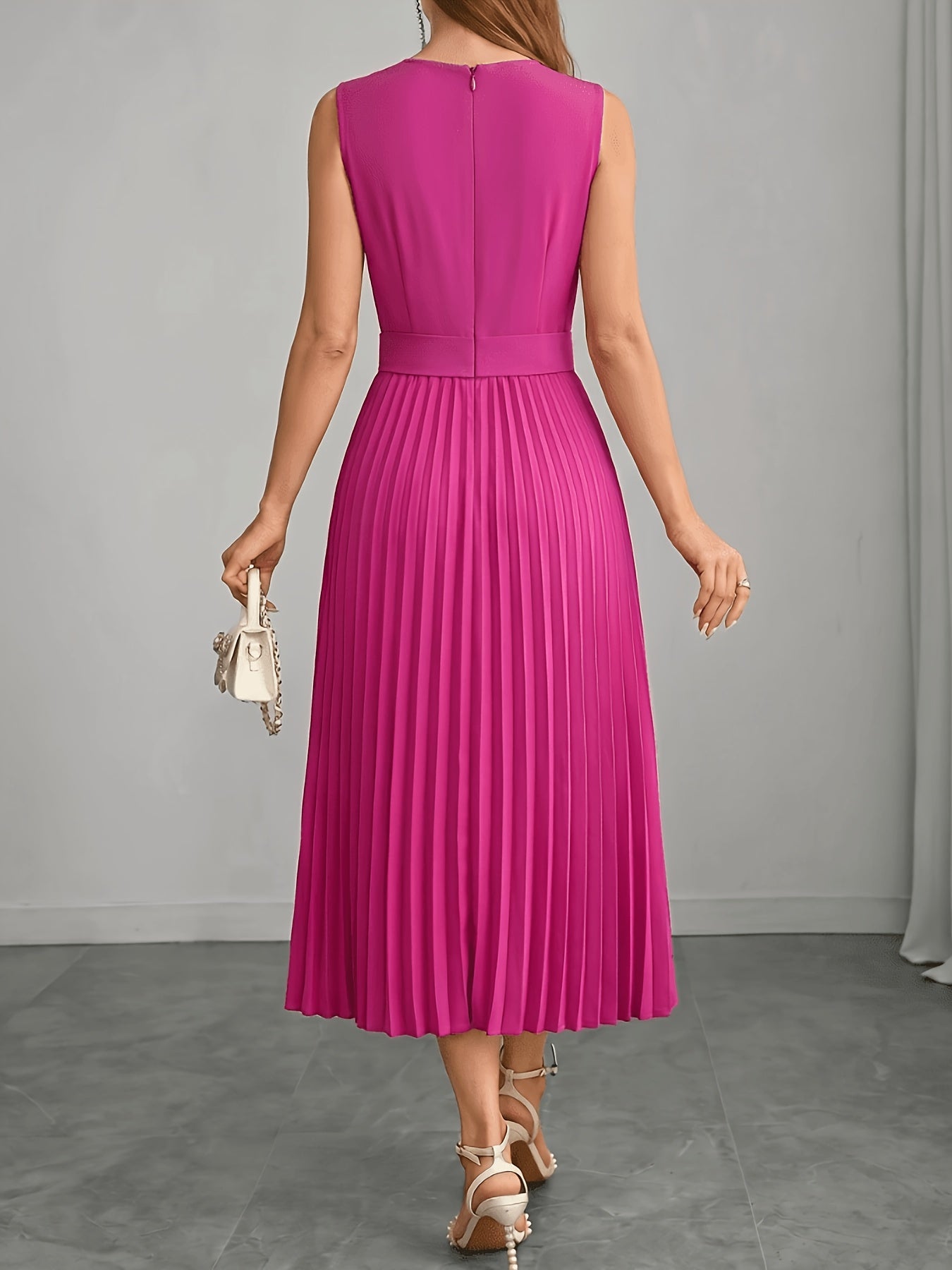 Elegant Sleeveless Drop-Neck Maxi Dress in Apricot, detail view