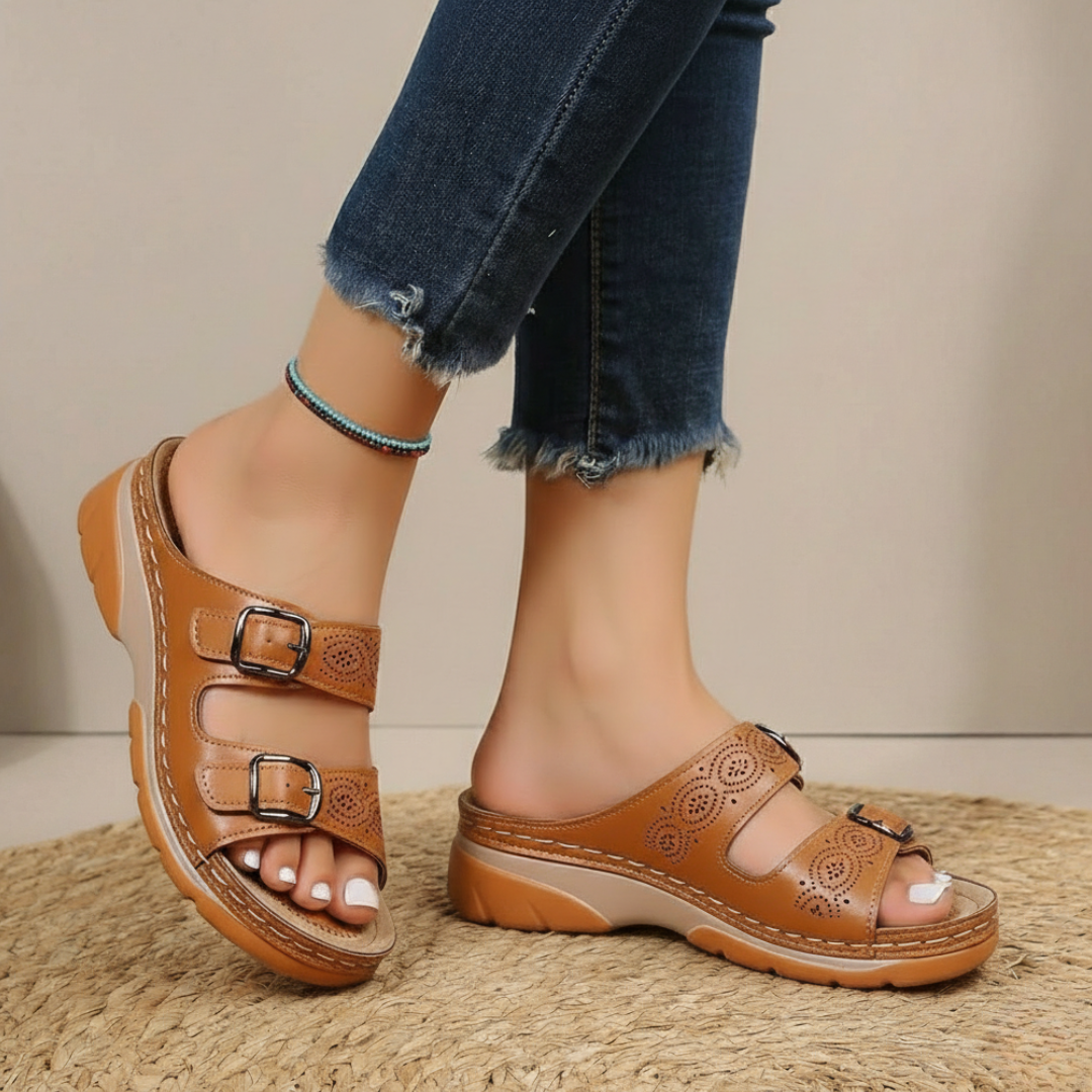 Women's orthopaedic laser-cut sandals in brown – arch support platform sole