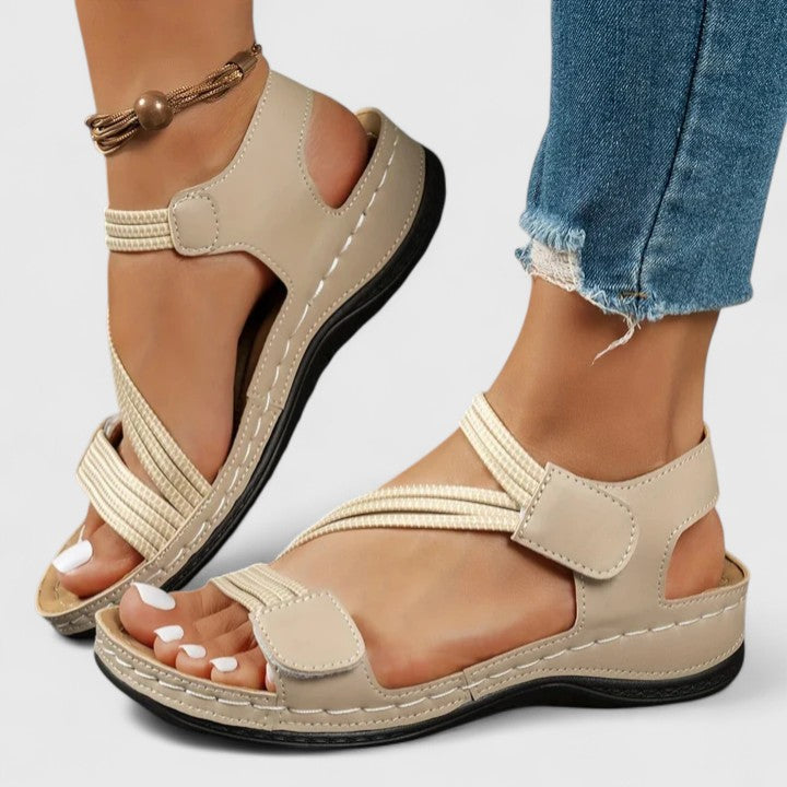 Orthopedic sandals adjustable straps | Alba Muse