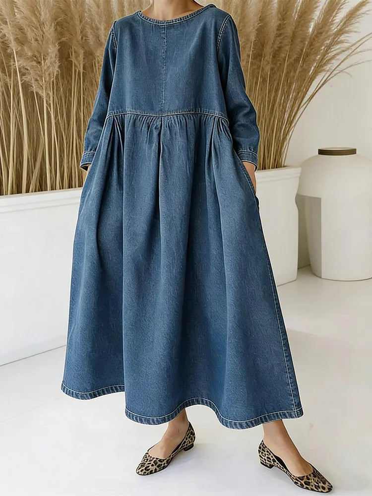 Casual loose denim dress in blue, long sleeve shirt dress silhouette | Alba Muse