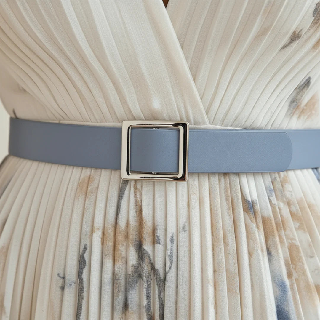 Women's floral sleeveless pleated maxi dress – belt buckle detail close up