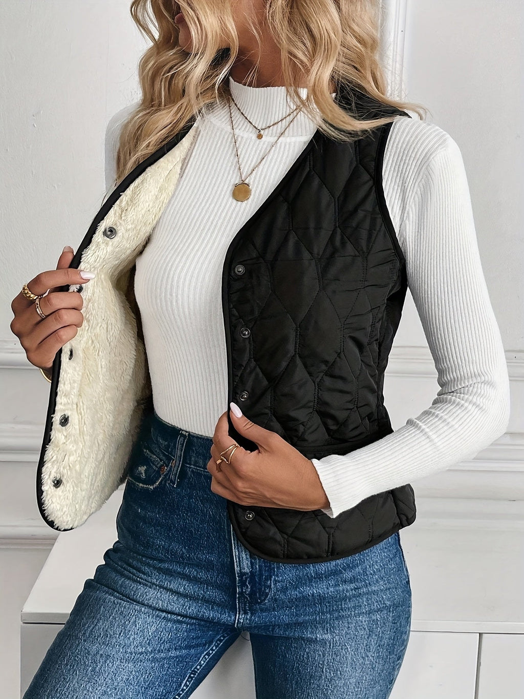 Black reversible quilted Jacket