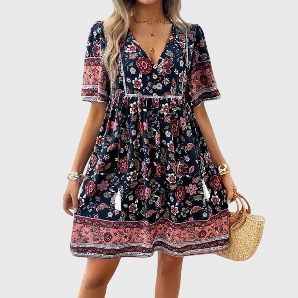Elegant relaxed fit midi dress, lifestyle view