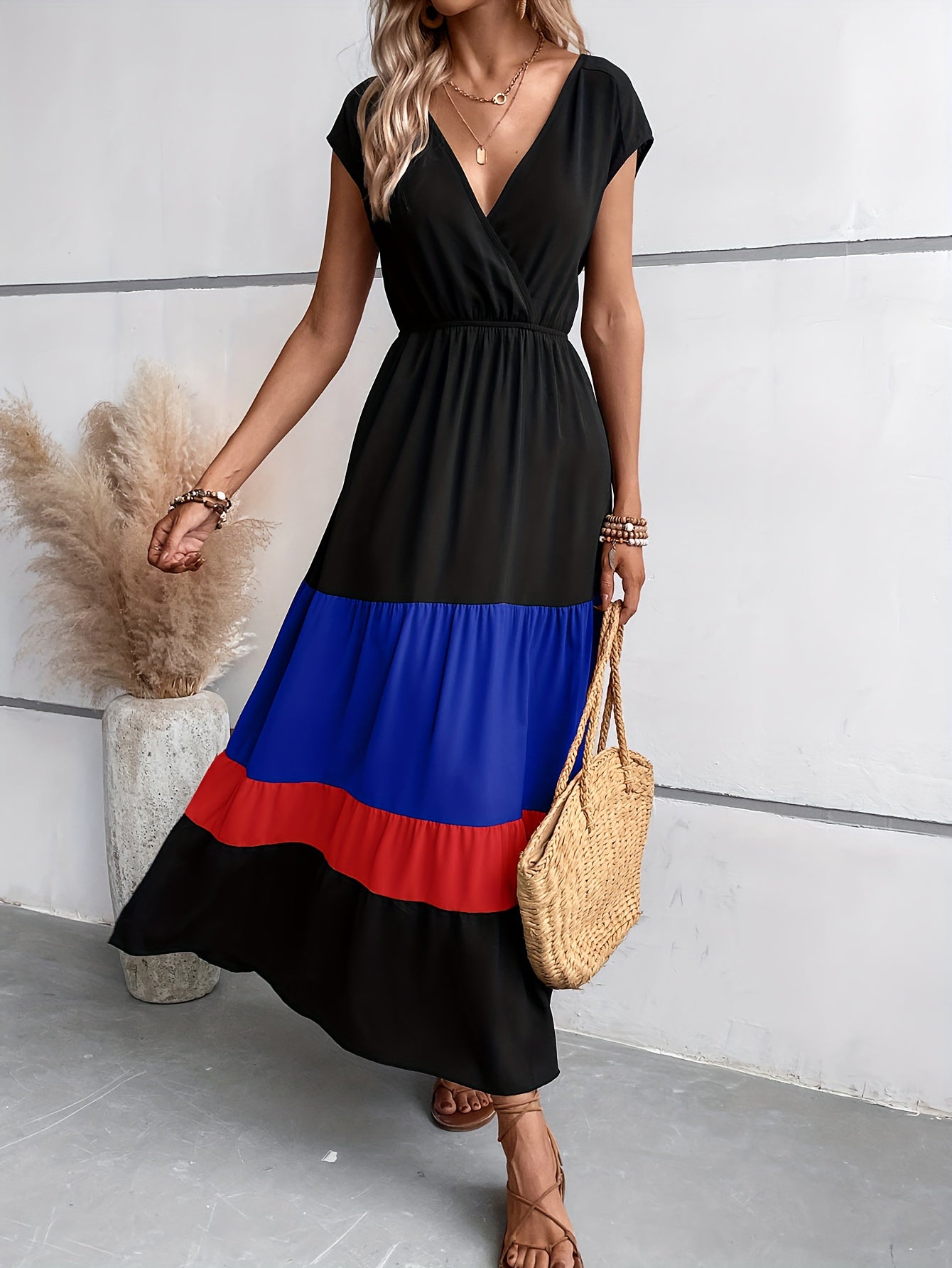 Colour-block criss-cross neck sleeveless midi dress | Alba Muse