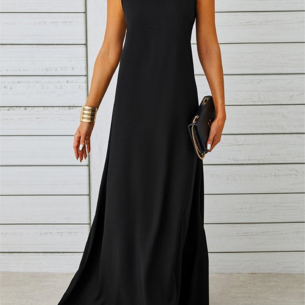 Elegant sleeveless fit and flare long evening dress | Alba Muse