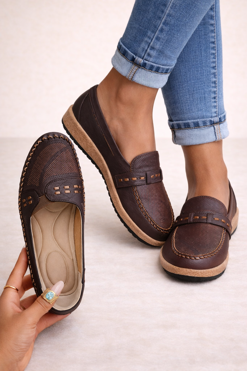 Orthopaedic Flats With Arch Support