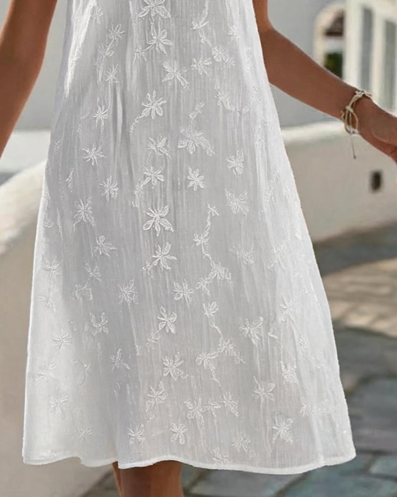 Sleeveless lace patchwork midi dress, side view