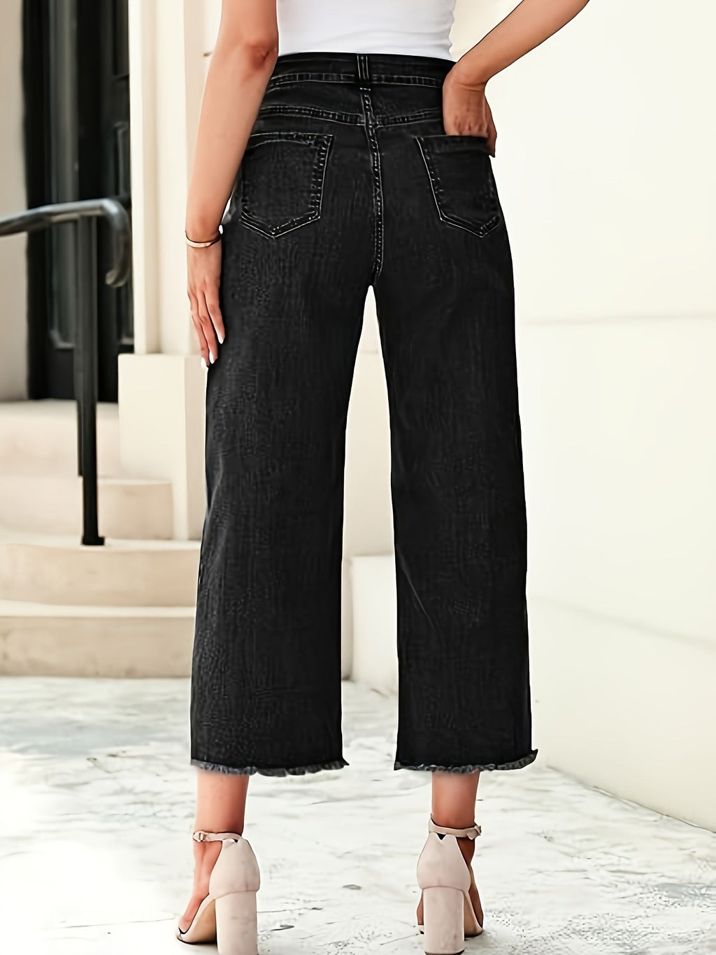 High-Waist Cropped Straight-Leg Jeans