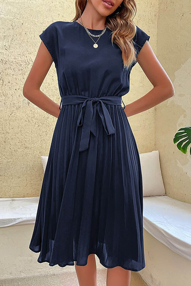 Women's Pleated Solid O-Neck Midi Dress close-up - Boho Flowy Casual Midi Dress