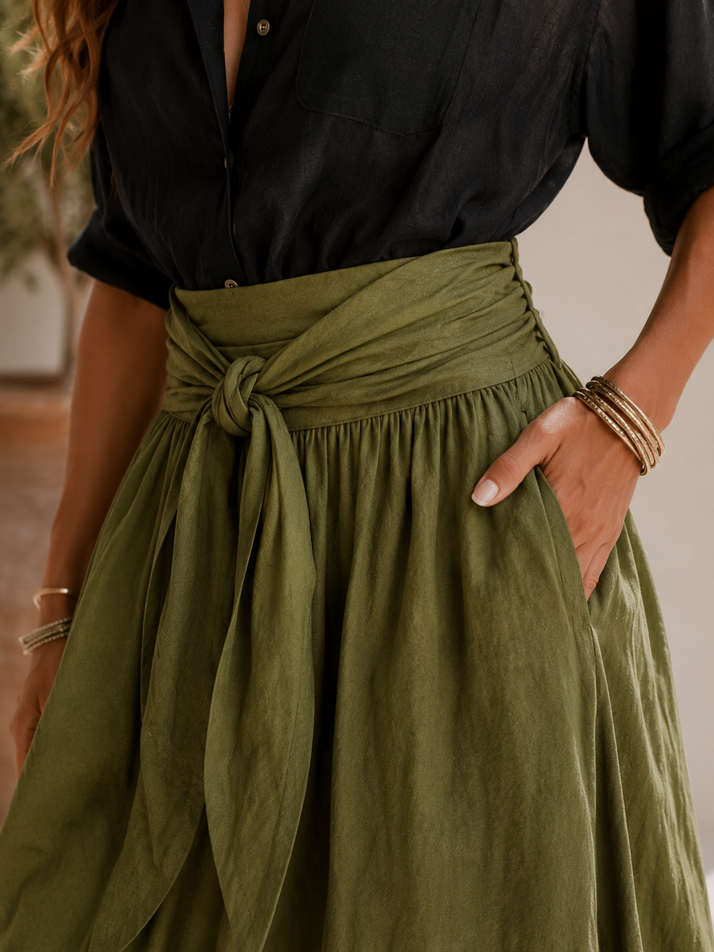 Flowing shirt and maxi skirt set, close-up of tie waist detail