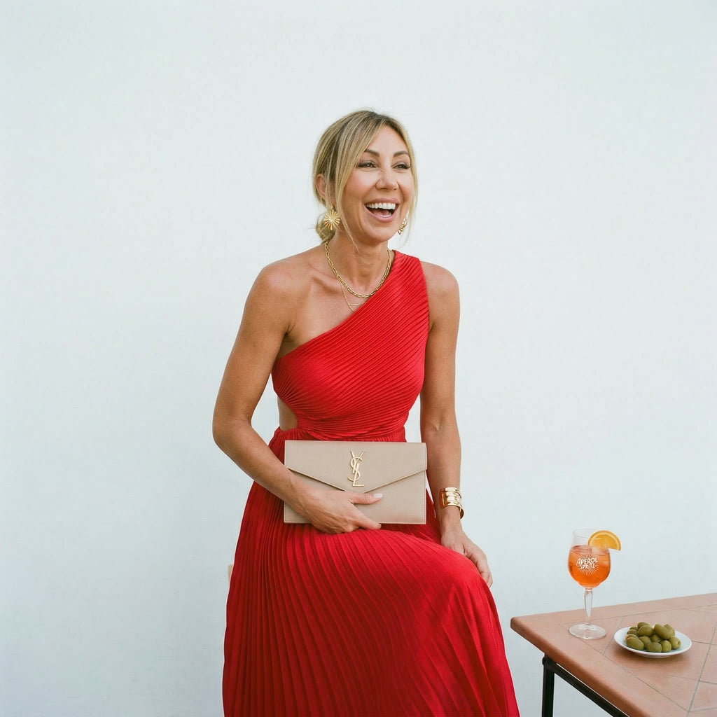 Women's one-shoulder dress pleated skirt detail