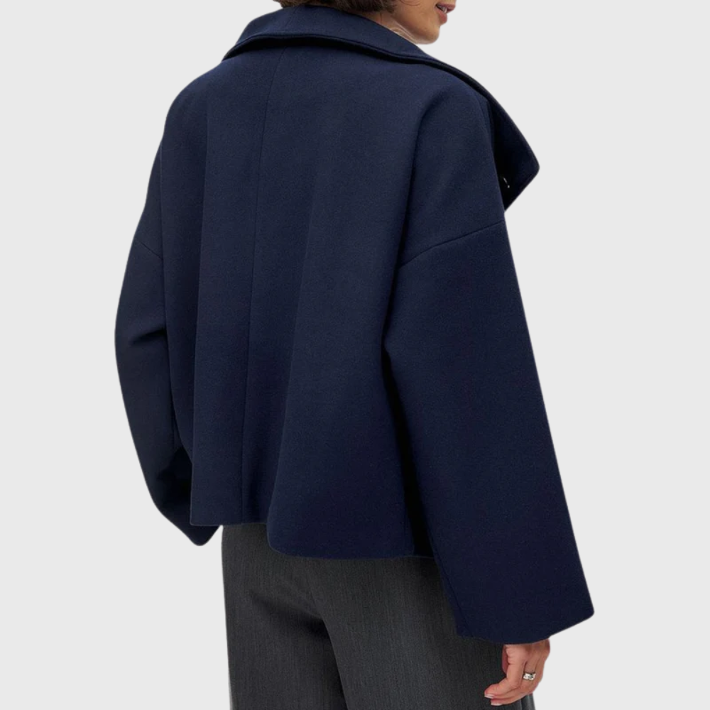 Cropped wide lapel double breasted textured coat with a double breasted front