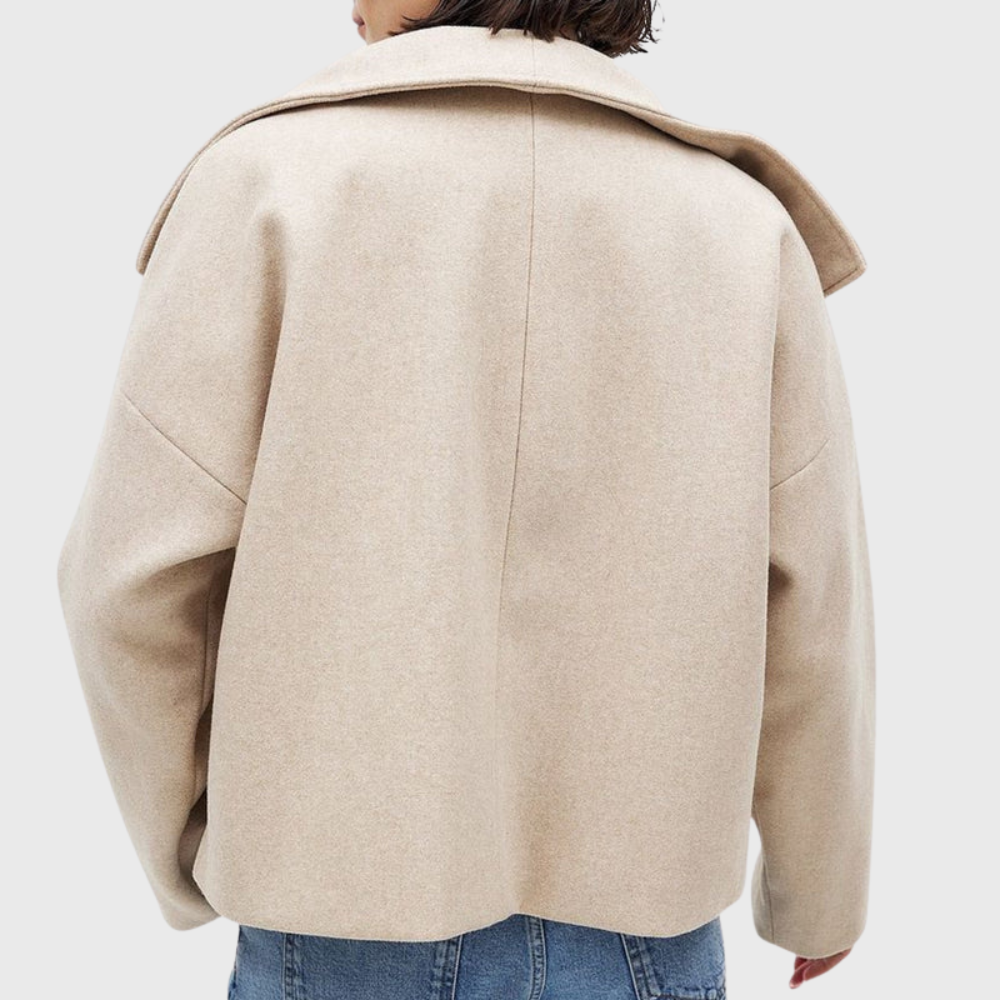 Cropped wide lapel double breasted textured coat with a cropped straight cut