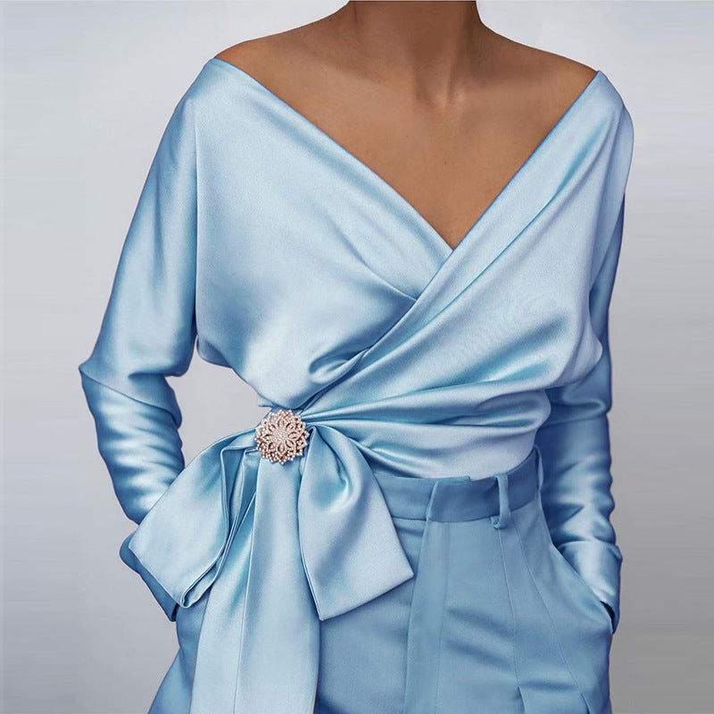 Wrap blouse bow tie front view | Alba Muse
