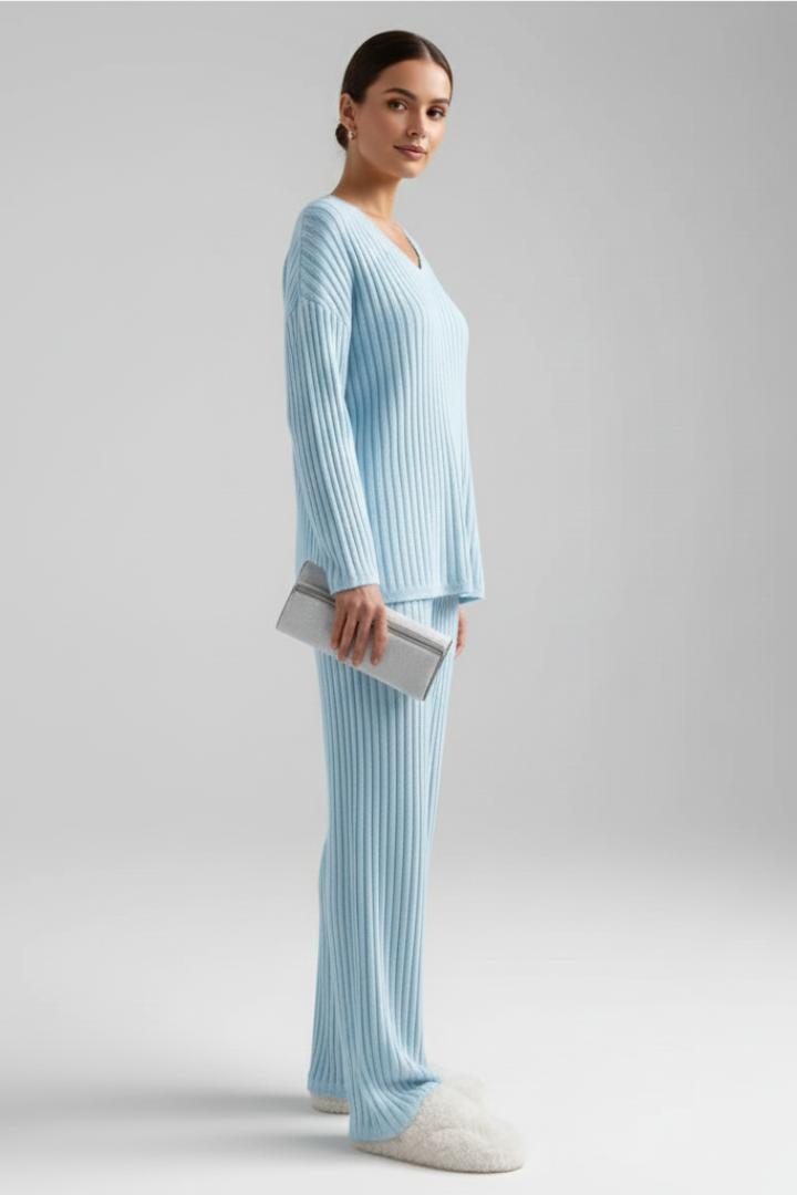 Women’s Lounge Set with V Neck and Ribbed Surface