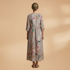 Women's casual floral dress with V-neckline summer style