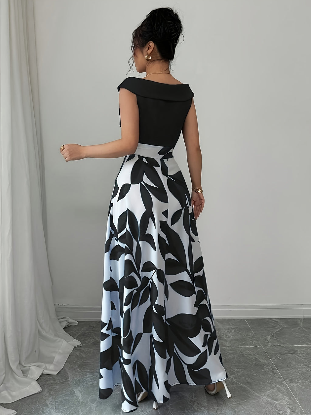 V-Neck Floral Print A-Line Maxi Dress in Black, detail view
