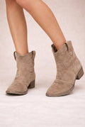 Sculpted Stylish Cowboy Boots for Women