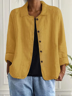 Women's relaxed silhouette button jacket worn casually