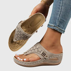 Orthopaedic sandals arch support detail