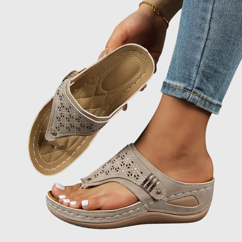 Orthopaedic sandals arch support detail