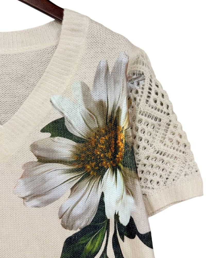 V-Neck Floral Jumper in Green | Alba Muse