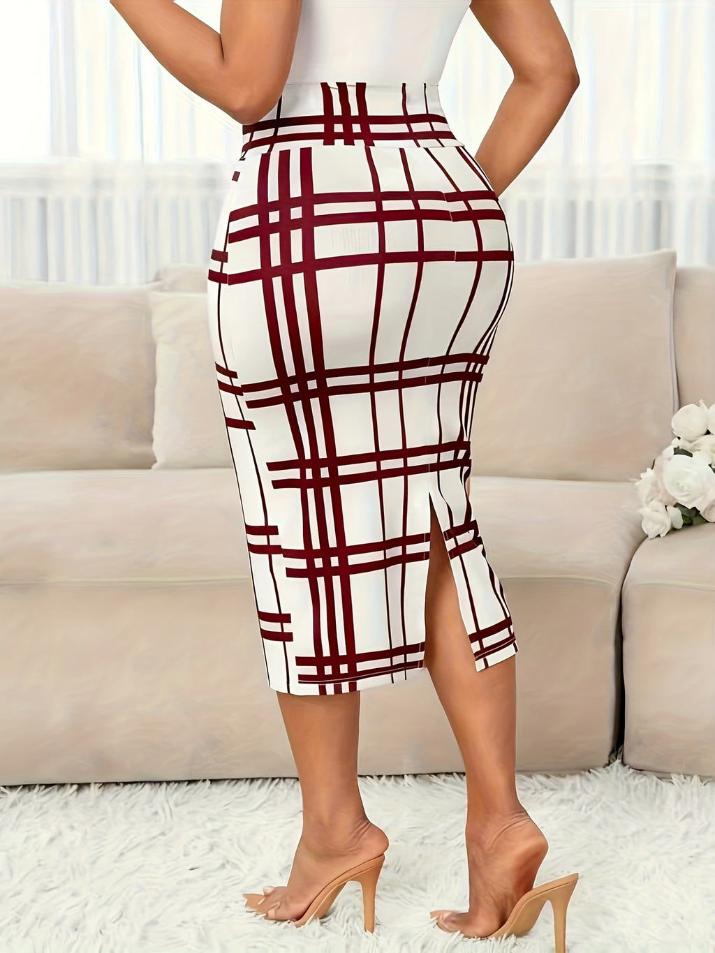 Refined Plaid Pencil Skirt