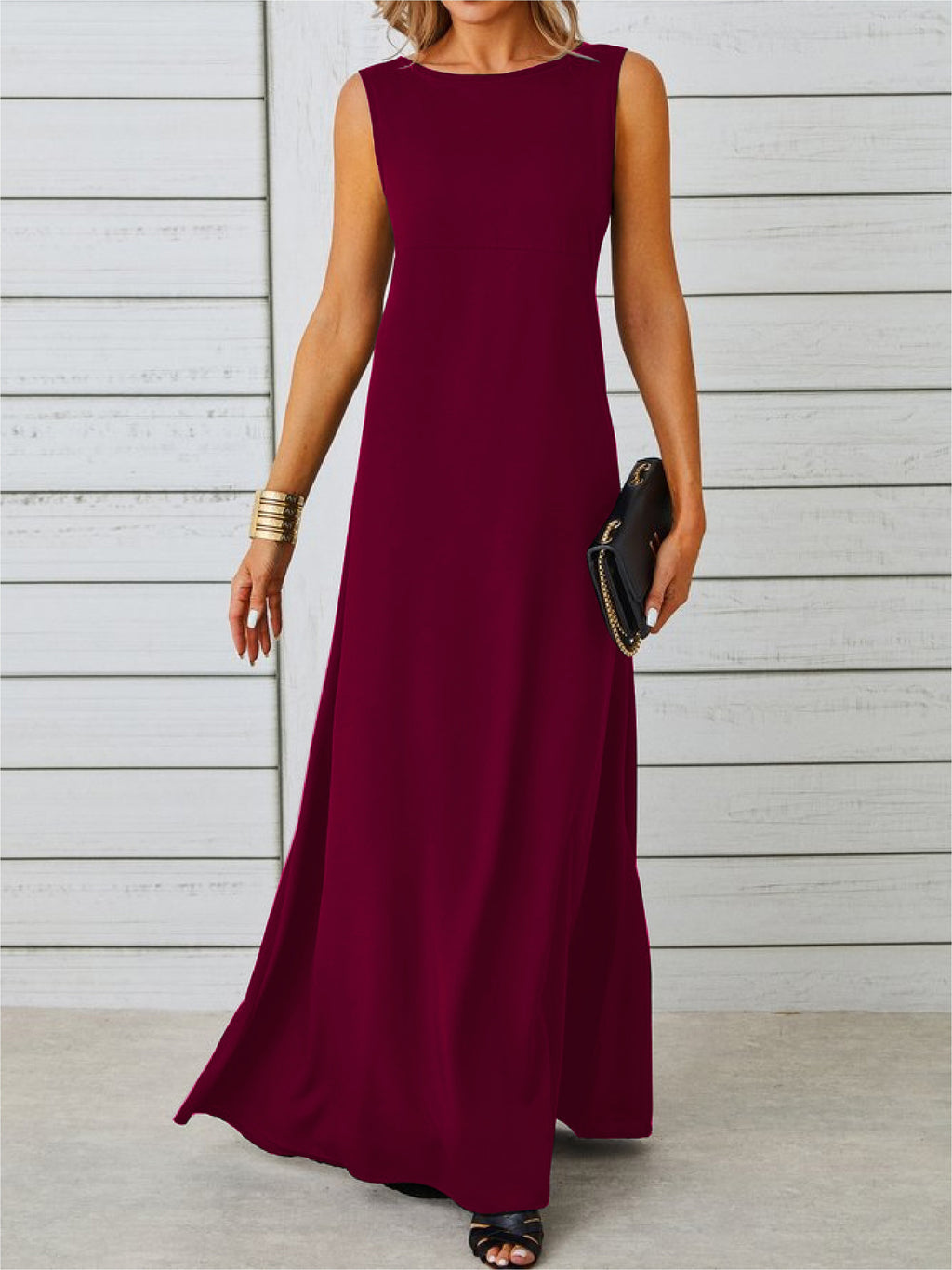 Elegant sleeveless fit and flare long evening dress | Alba Muse