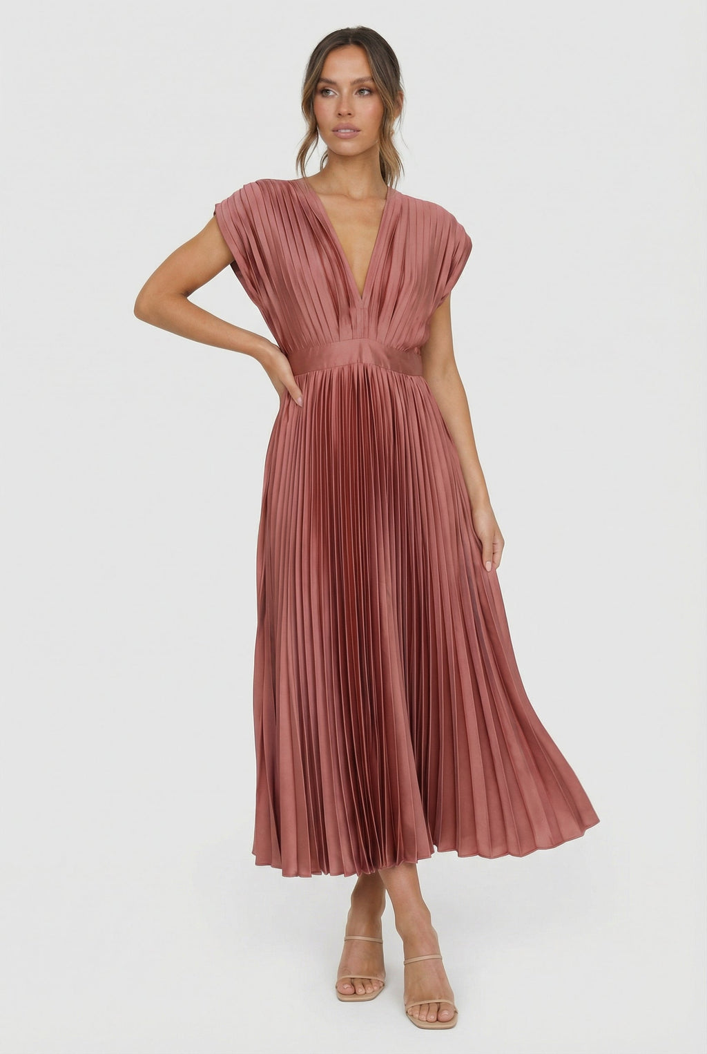 Women's Pleated Sleeveless Maxi Dress