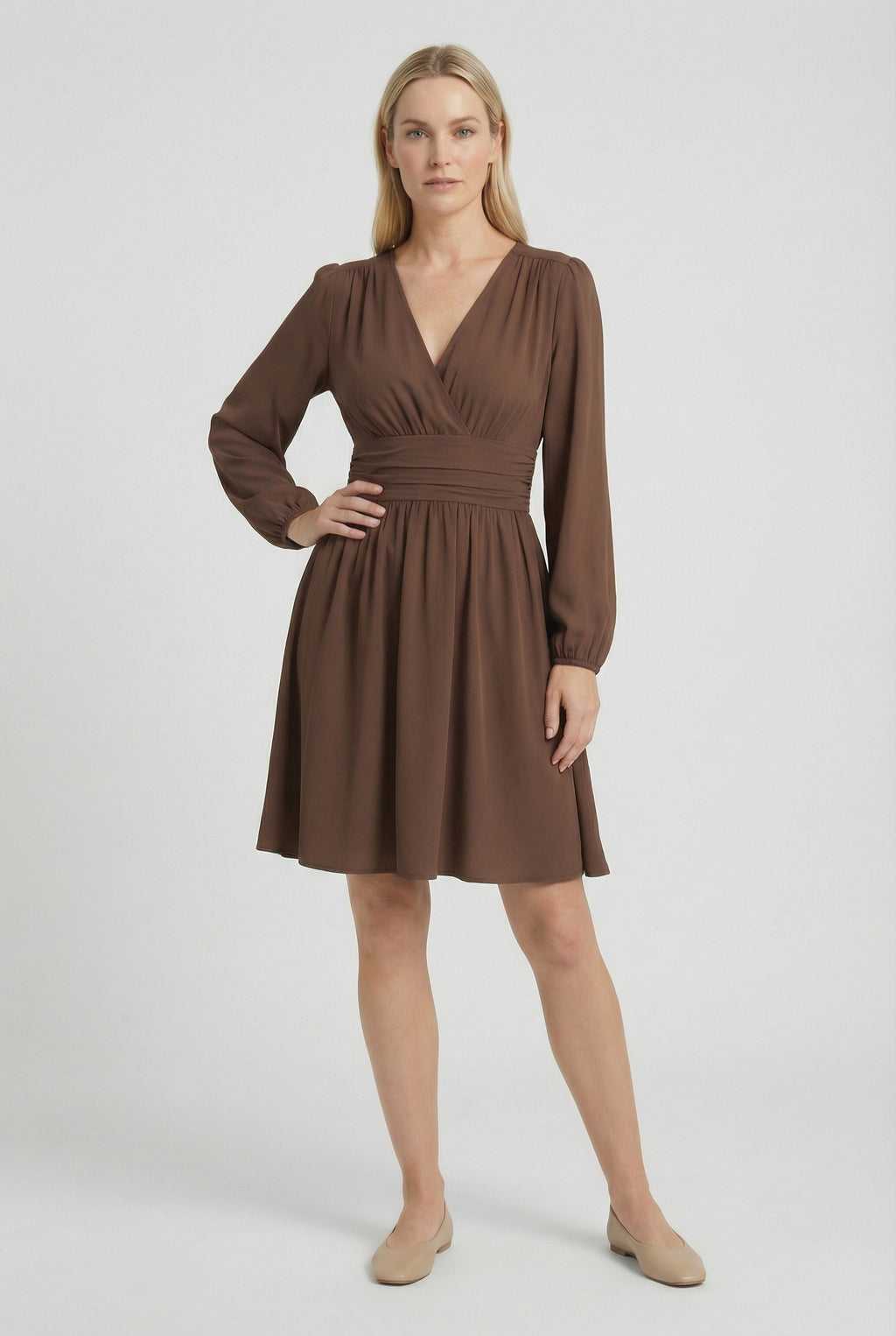 Lightweight Pleated V-Neck Midi Dress – Casual Summer Dress
