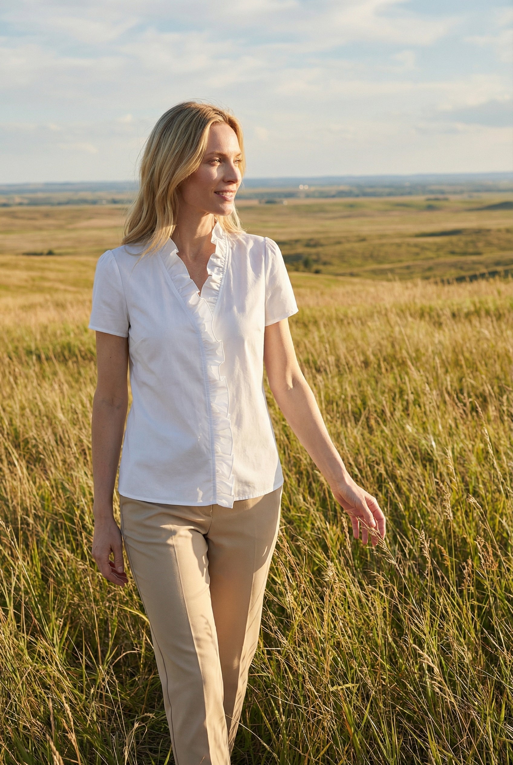 Women's Lightweight Fabric Blouse - Casual Fit