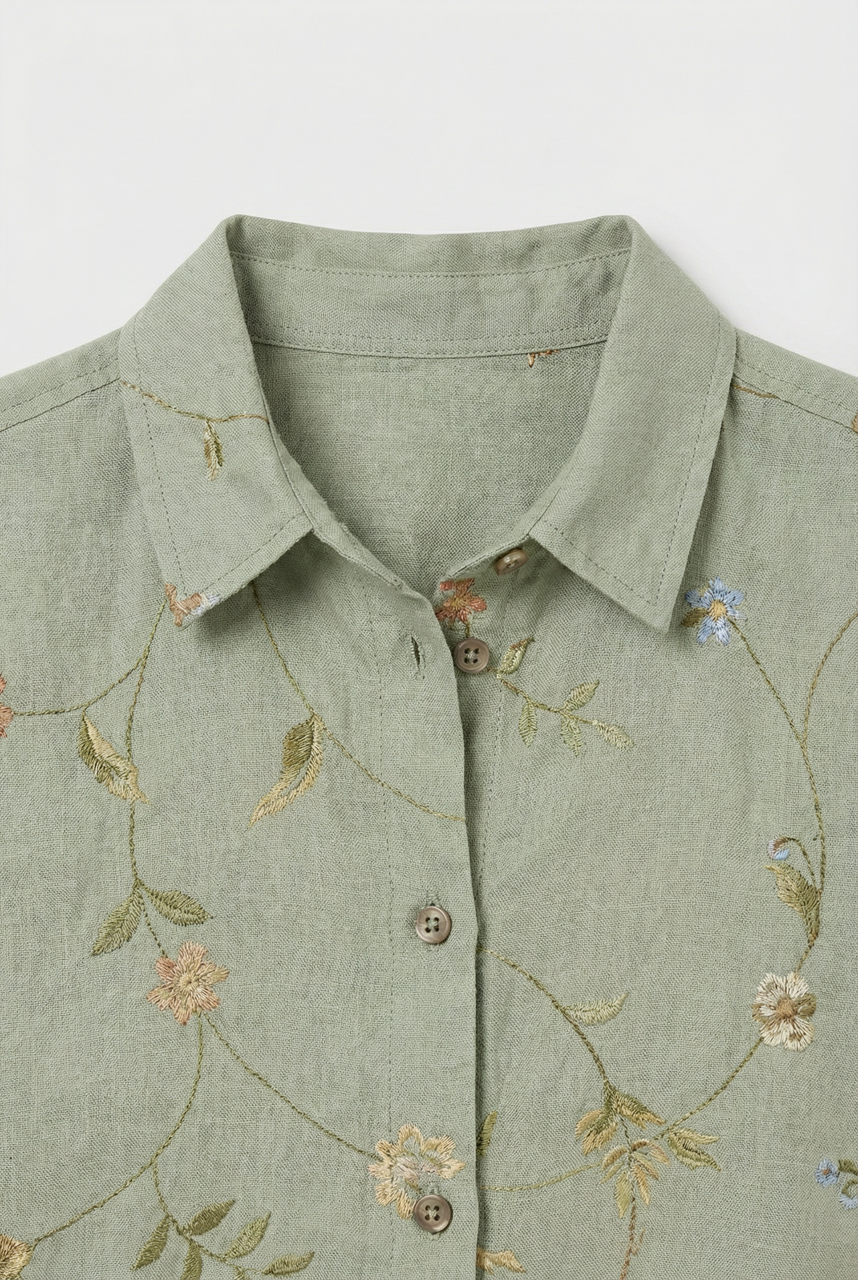 Women's Lightweight Fabric Floral Shirt - Relaxed Fit for Everyday Wear