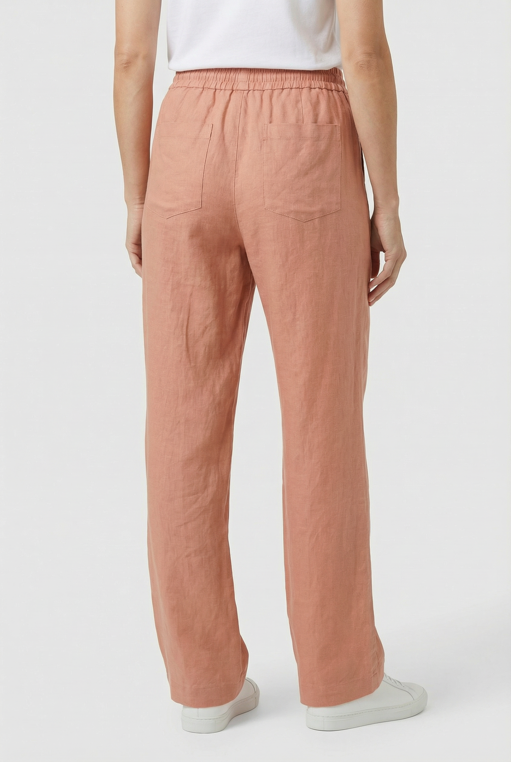 Women's casual linen trousers, close-up of high waistband