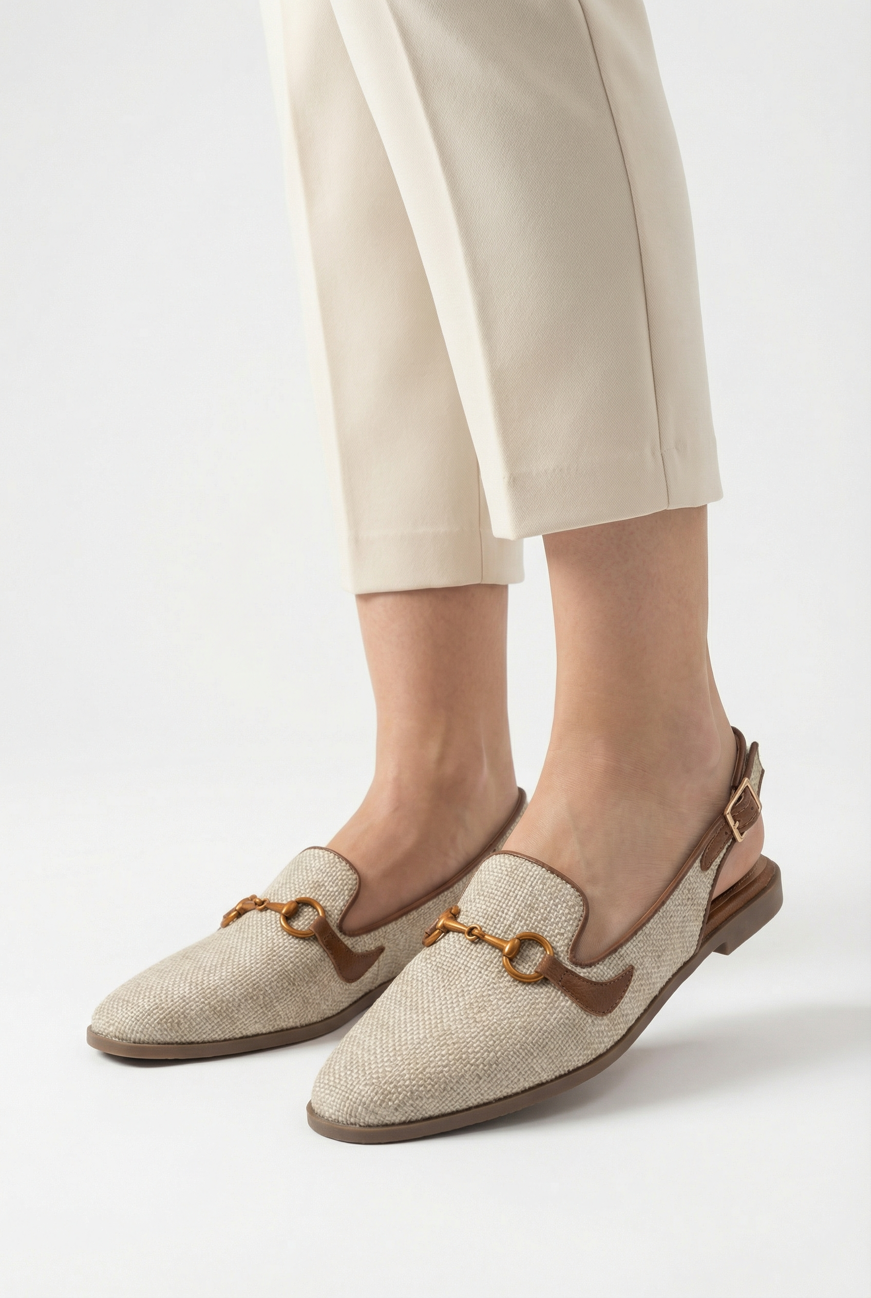 Women Closed-Toe Flats with Adjustable Strap