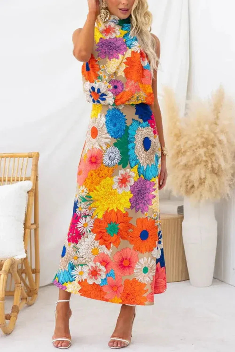 Floral halter neck maxi dress, side view