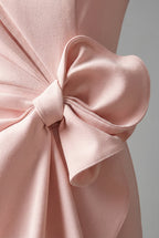 Bow waist cocktail dress – oversized statement bow close-up detail