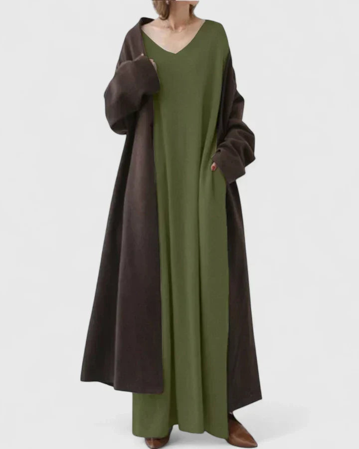Oversized V neck maxi jumper dress with an oversized cut