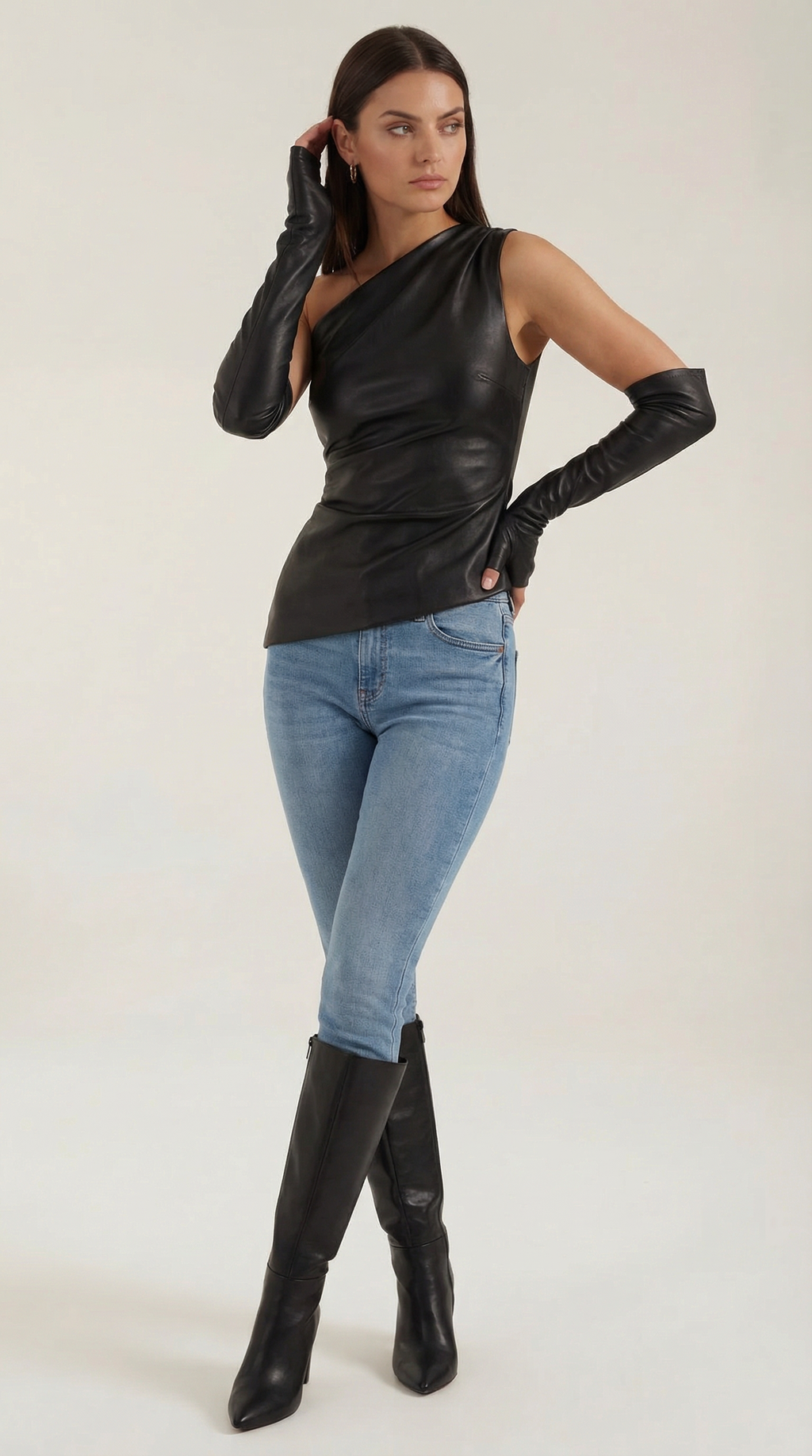 Ulyssa Off-Shoulder Top