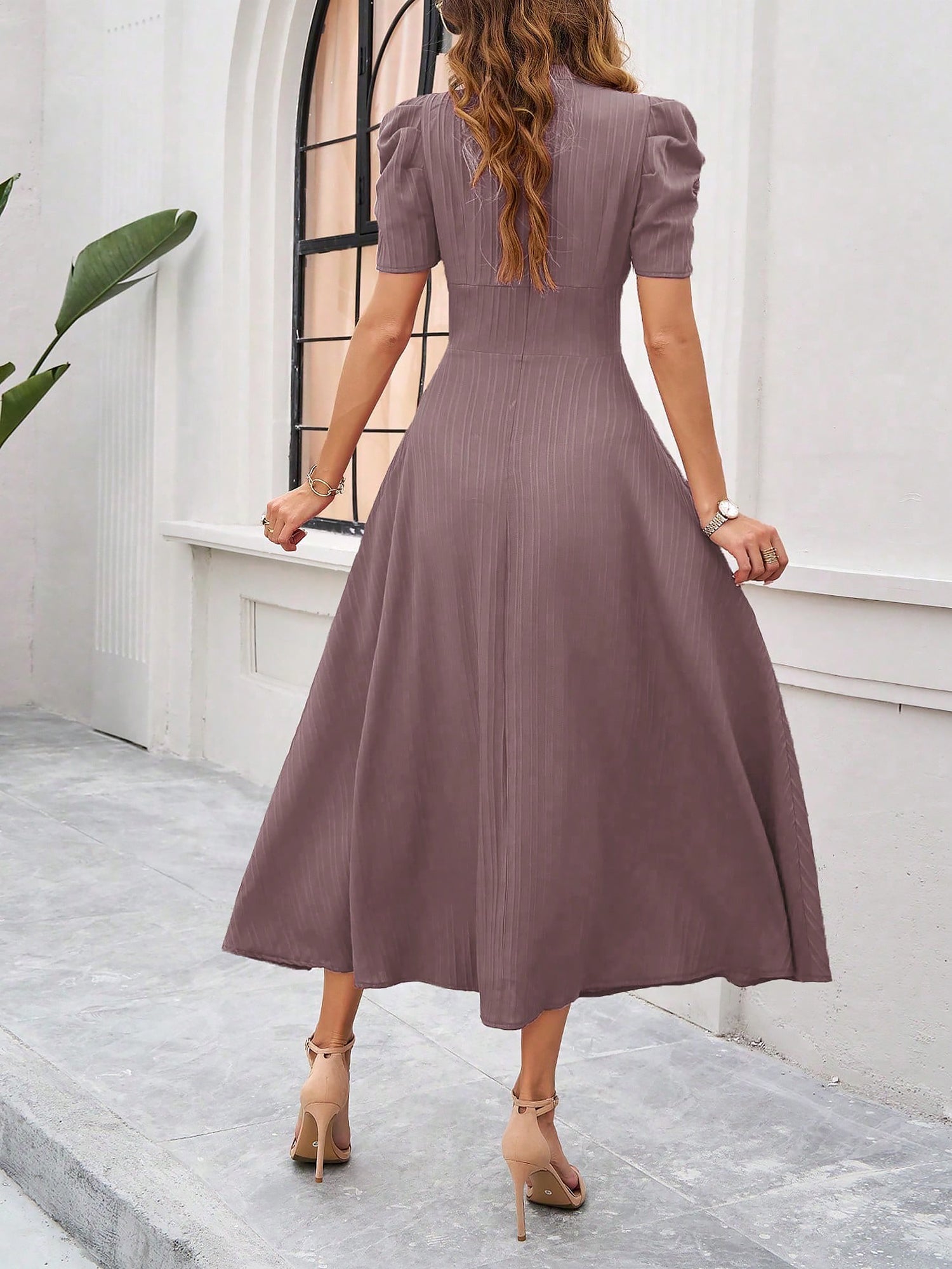 Textured Puff Short Sleeve Ruched Midi A-Line Dress