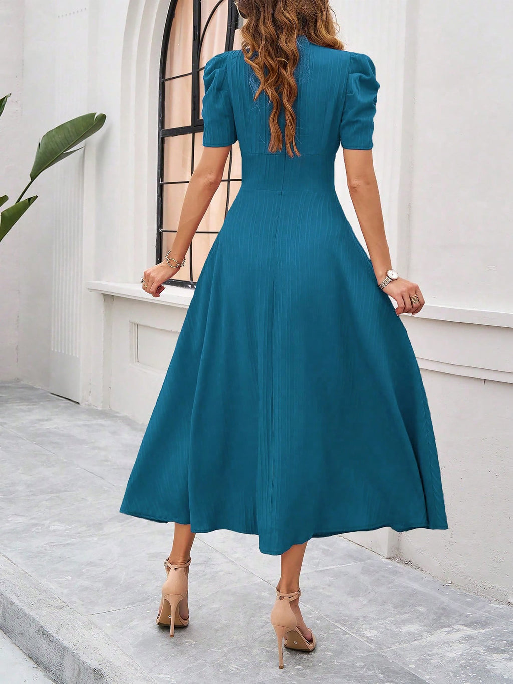 Textured Puff Short Sleeve Ruched Midi A-Line Dress